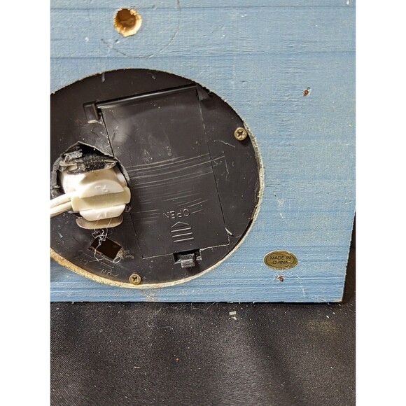 Rustic Log Cabin Lighted Chapel Pines Snow 9”. Corded Light. READ. - Picture 10 of 10